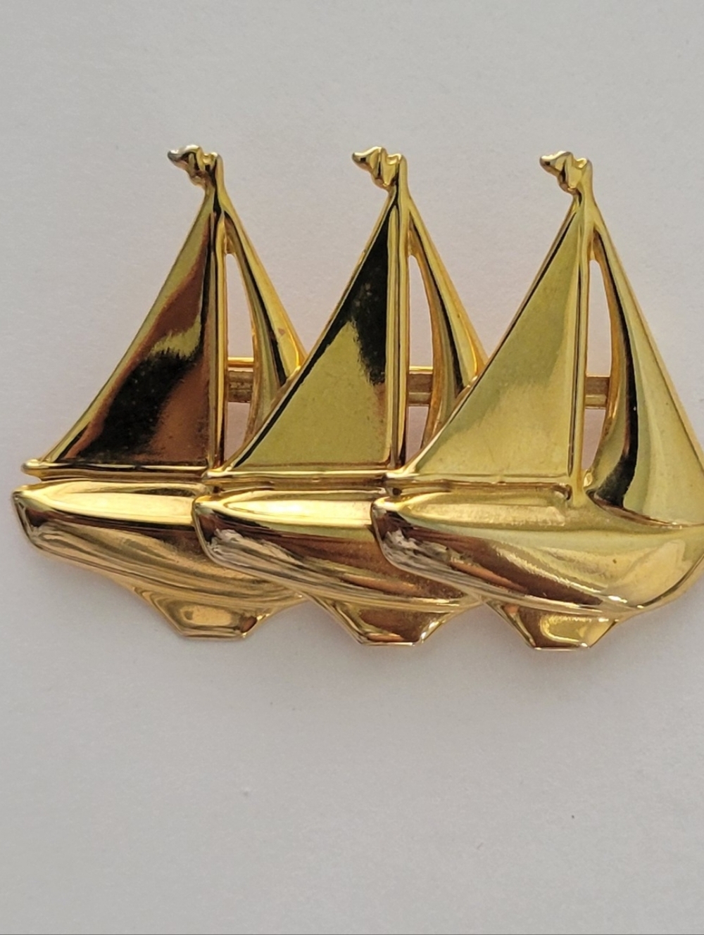Vintage Triple Sailboat Pin Brooch Gold Tone Nautical Retro MCM Fashion